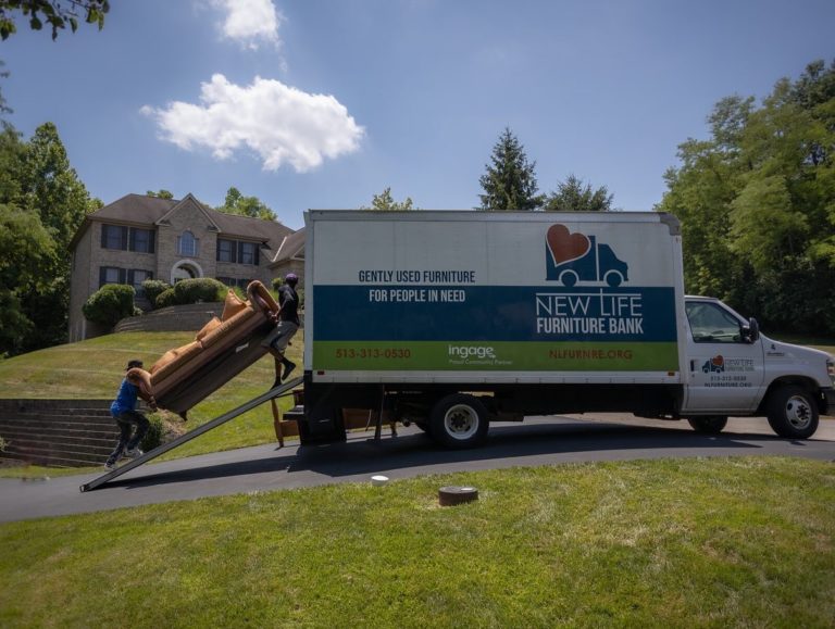 new-life-furniture-bank-offers-free-furniture-pickups